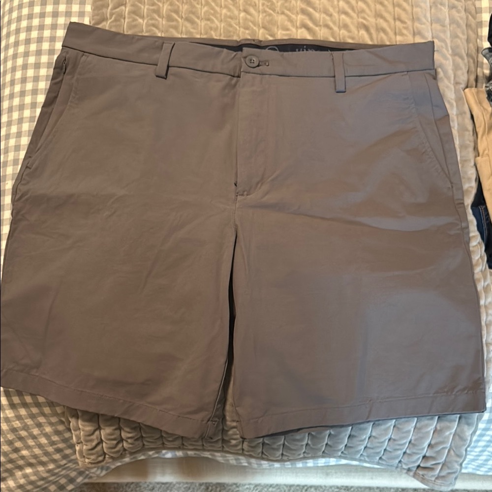 Vineyard Vines Men's Charcoal Shorts